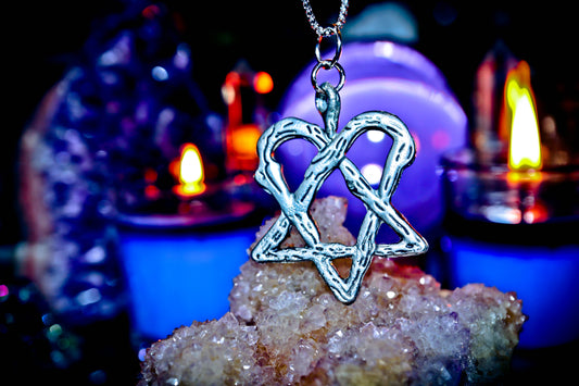 HEART PENTAGRAM Enchanted Wiccan Pagan Magick Witchcraft Spell Amulet new Age jewelry haunted