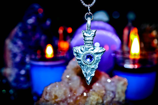 Haunted Arrow Head Talisman of Protection, Courage, Bravery Native American Shaman Spell Talisman Pendant Luck