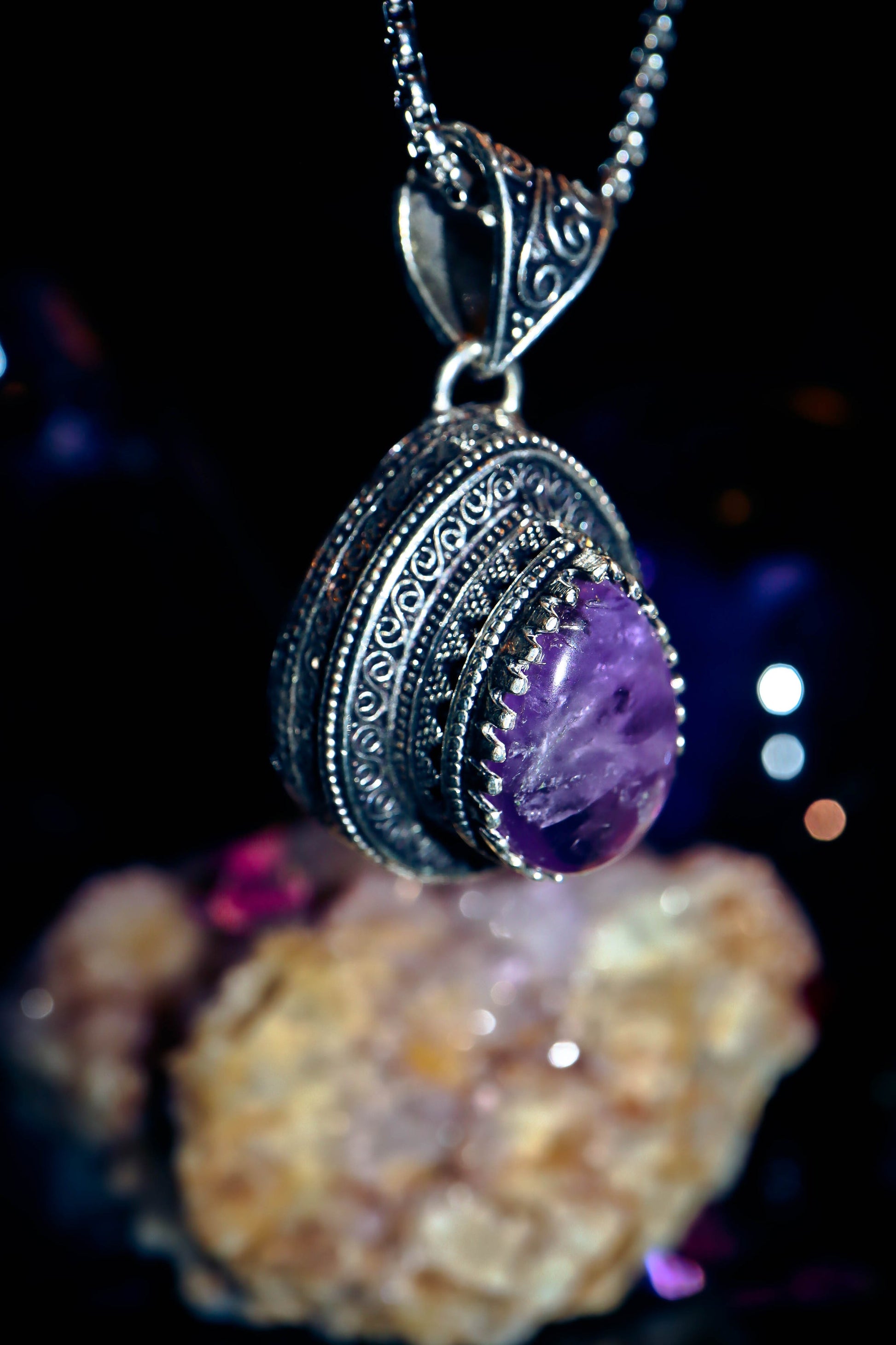 Haunted Athena Goddess Djinn Pendant of Wealth, Abundance, Good Fortune, Love and Healing!