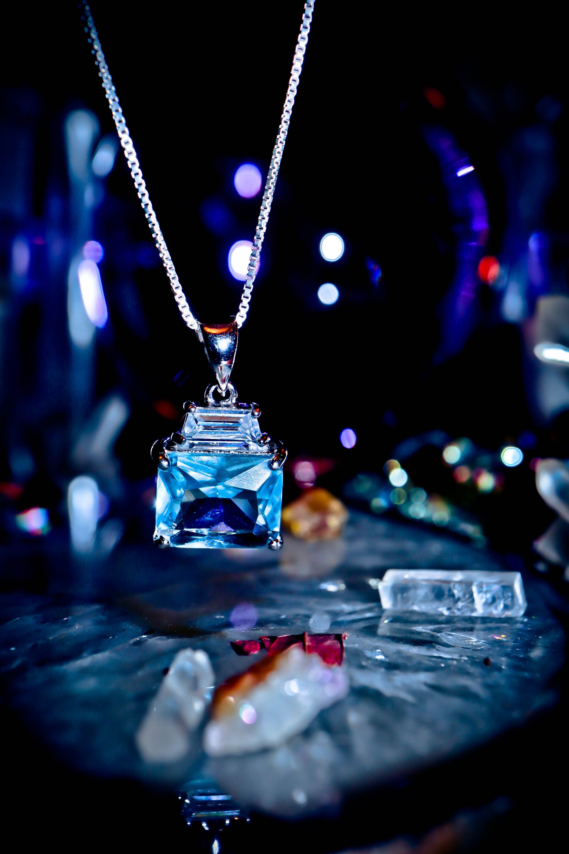 Celebrity Luxury Wealth Magic Spell Amulet Necklace Genie Pendant