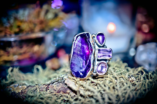 Haunted Sumerian Goddess Abundance Occult Magic Witchcraft Spell Ring!