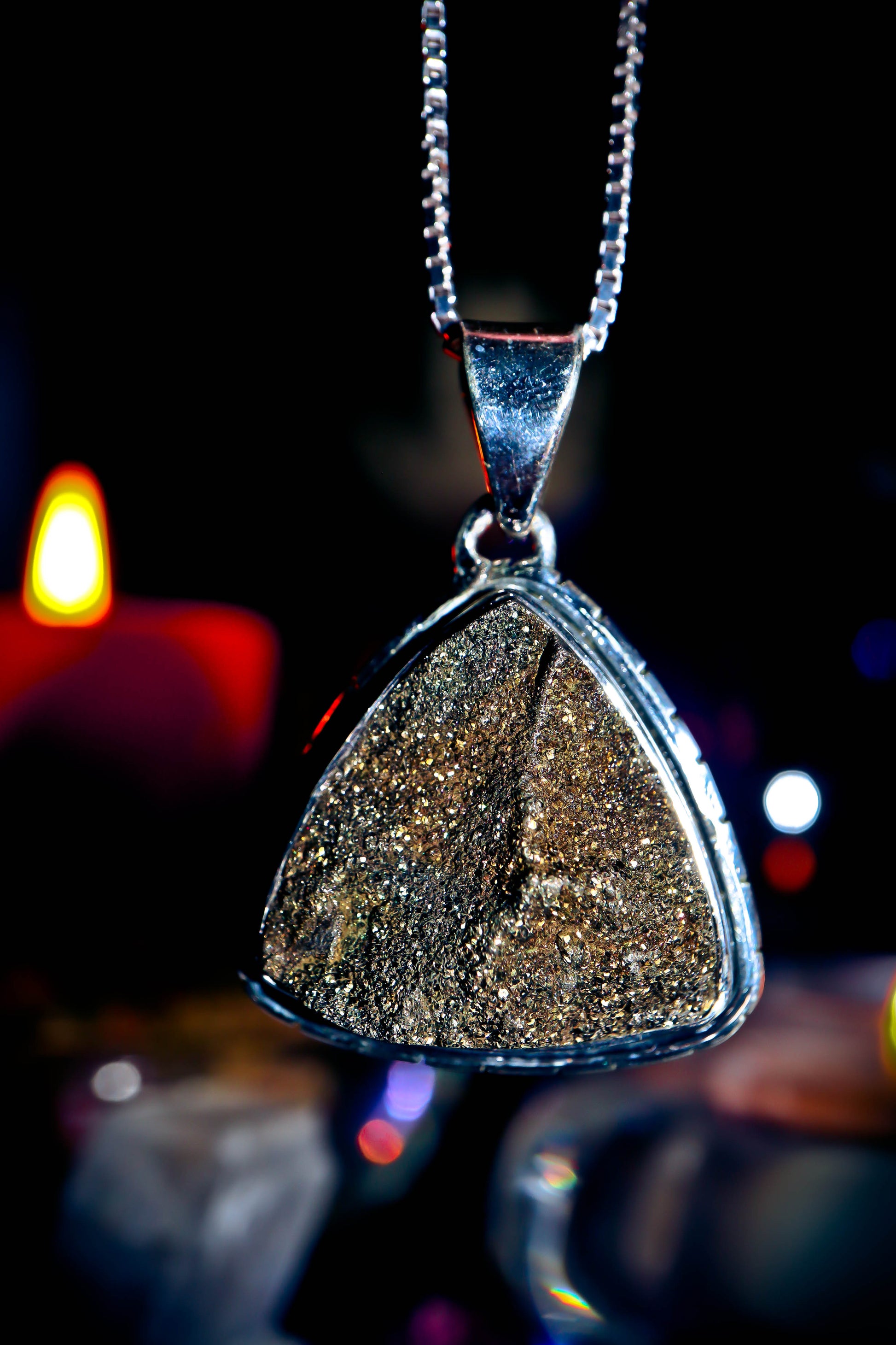 Haunted MONEY MAGNET Ultimate Voodoo Wealth Djinn Genie Witchcraft Pendant