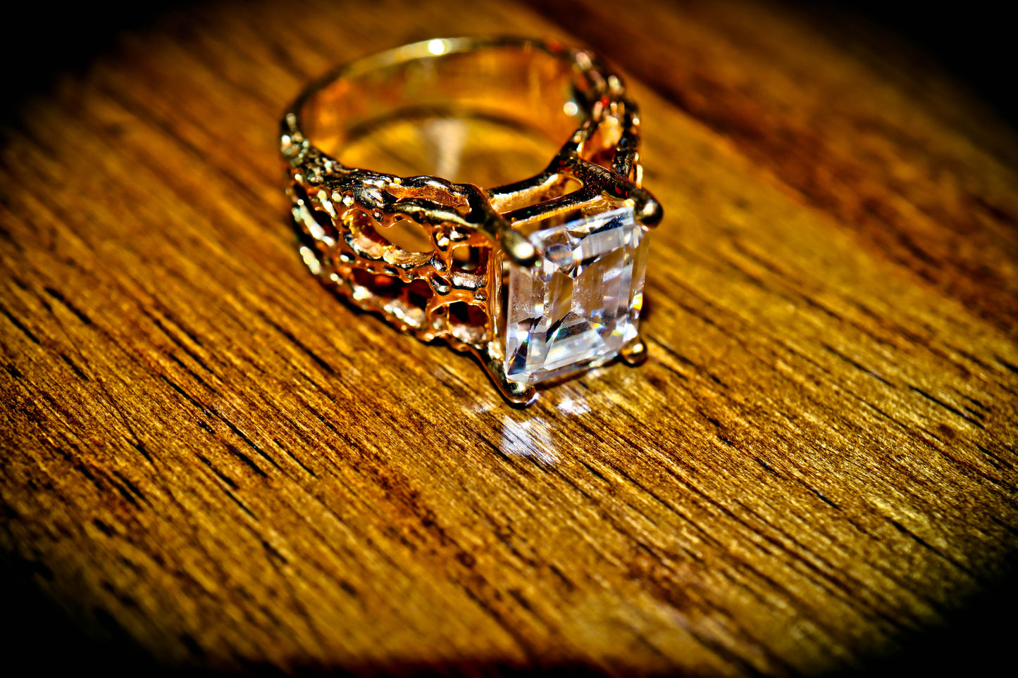 Haunted Witch Owned Ring ~ Money Blessing Spell ~ Gypsy Magick Talisman ~ FREE Incense, Jewelry Box & Charm Bag