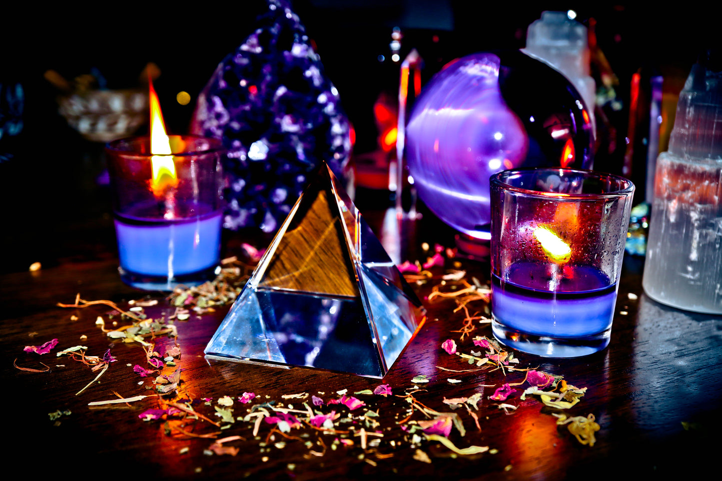 *** CHARGING CRYSTAL *** Amplify The Power of Your Metaphysical Items x10! Sacred Charging Crystal! Powerful Energy! Orgone Pyramid of Unlimited Blessings! $$$ Enchanted Magick! $$$ *** WEALTH DJINN!