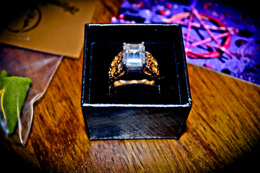 Haunted Witch Owned Ring ~ Money Blessing Spell ~ Gypsy Magick Talisman ~ FREE Incense, Jewelry Box & Charm Bag